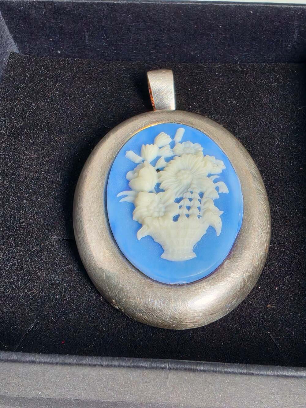 Milor Italy 925 Sterling Silver Blue and White Ceramic Flower Basket Cameo Brooc